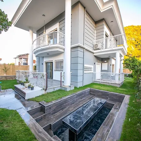 Daisy Icmeler Private Pool Garden Вилла