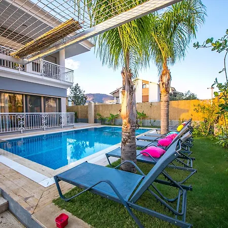 Вилла Daisy Icmeler Private Pool Garden Мармарис